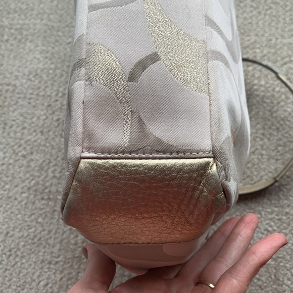 COACH TOTE BAG - TAN/GOLD - Picture 5 of 14